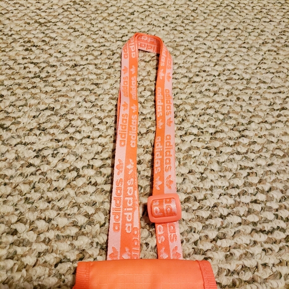 Adidas Crossbody Bag - Picture 5 of 7